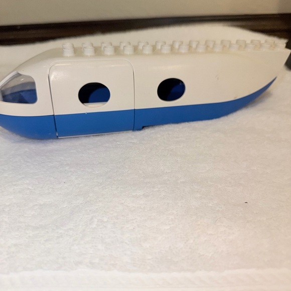 Vtg Lego Duplo White Airplane Fuselage Jetliner Plane W/ 2 Doors Cargo Passenger - Picture 5 of 8
